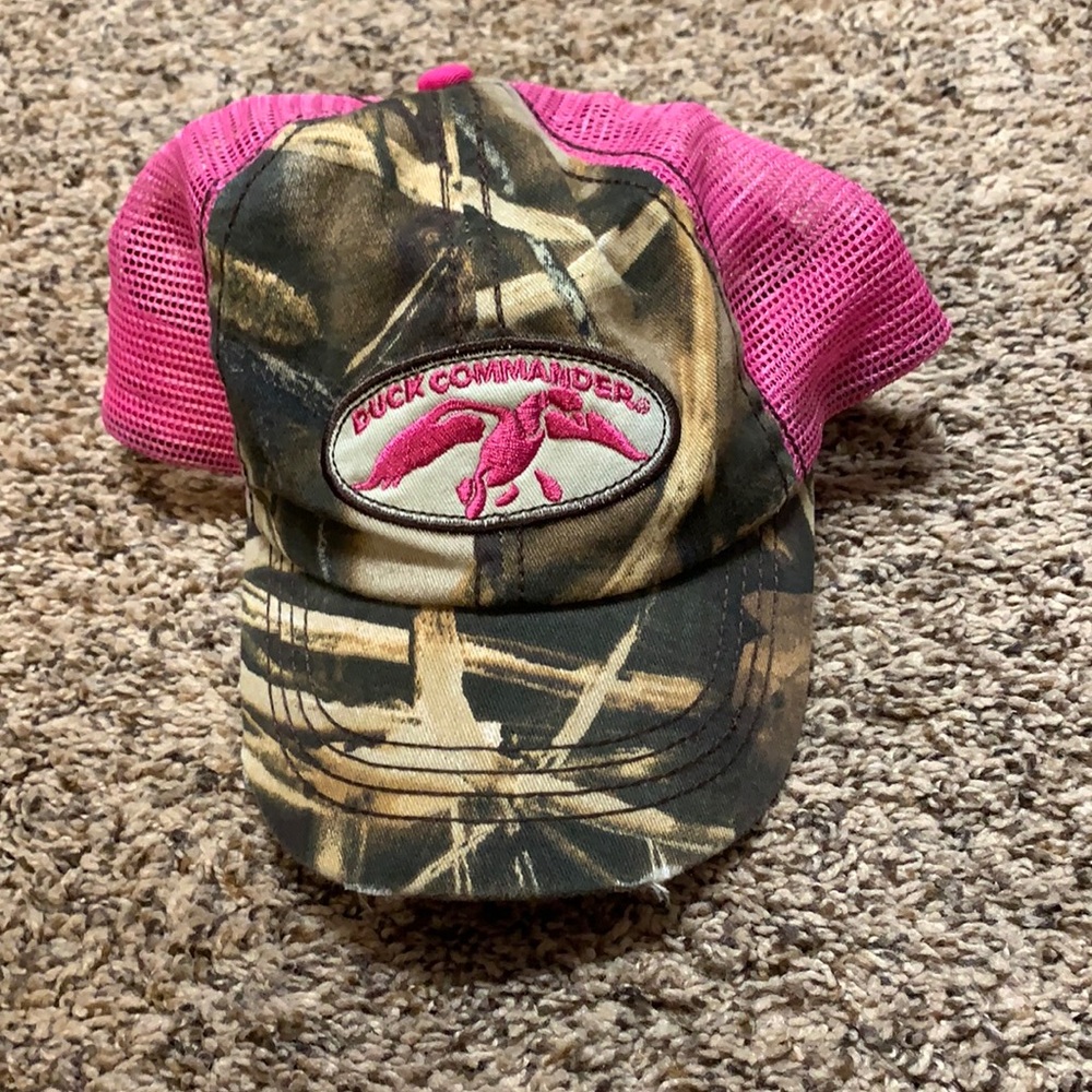 Pink and camo duck commander hat